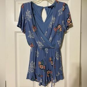 One Clothing blue romper, size M. Worn twice, no stains. Looks brand new.